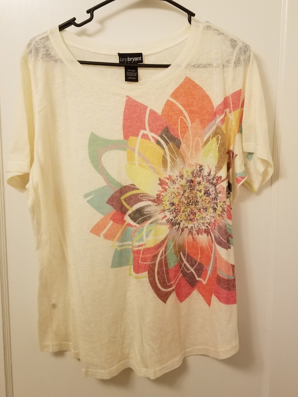 Lane Bryant Cream Short Sleeve Tee with Multicolor Floral Burst Print